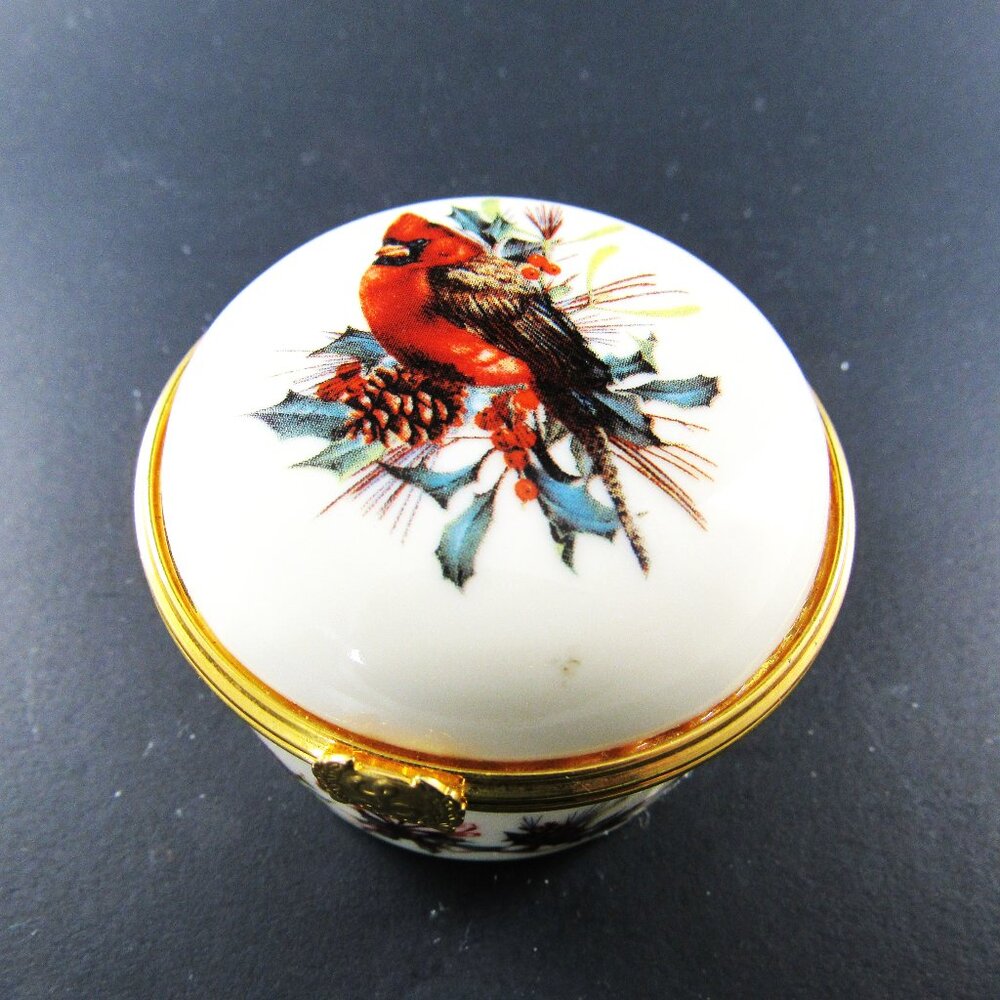 LENOX COLLECTIBLE CHRISTMAS CARDINAL BIRD TRINKET BOX (E14)